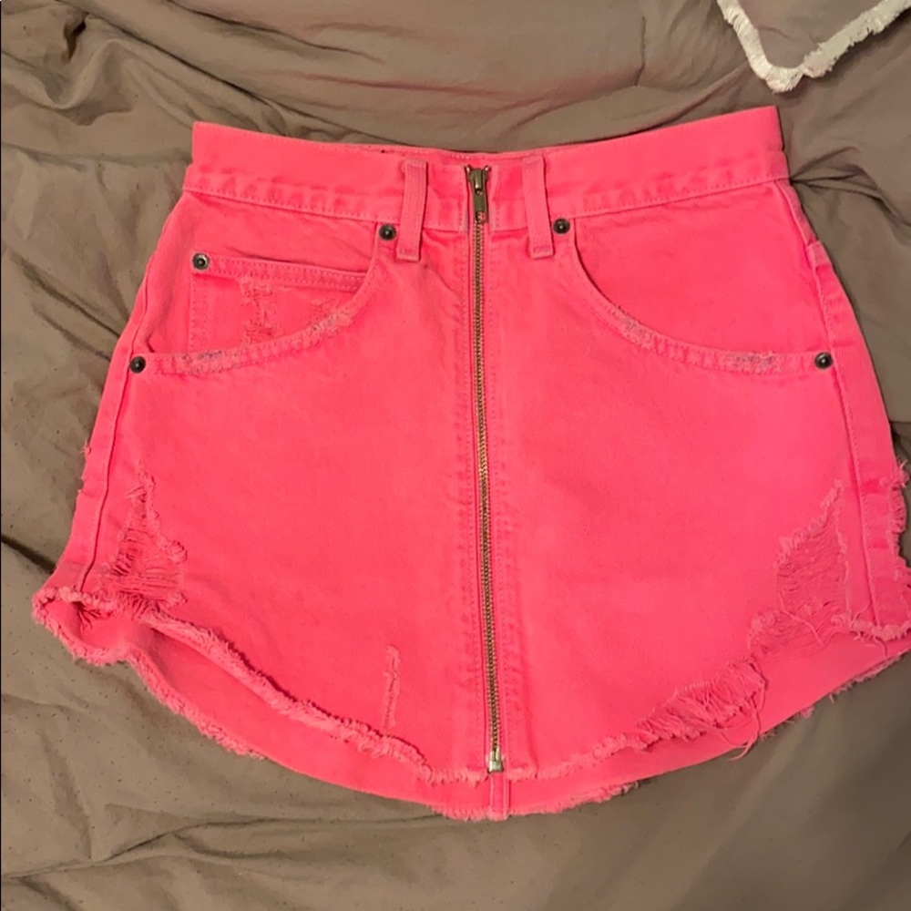 LF CANMAR Beatrice Hot Pinks Skirt Size 25